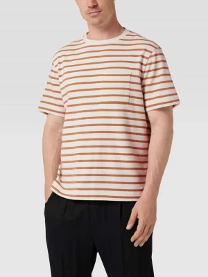 T-shirt ze wzorem w paski i kieszenią na piersi s.Oliver RED LABEL