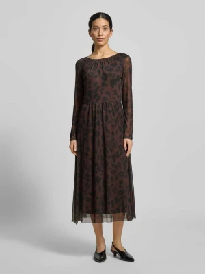 Taliowana sukienka casualowa ze wzorem na całej powierzchni Tom Tailor