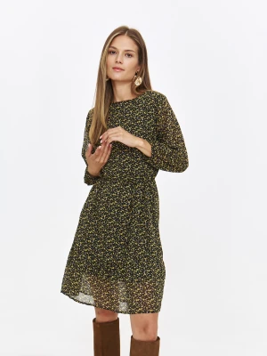 Taliowana sukienka w drobny wzór