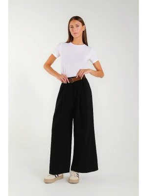 Tamba Kuloty w kolorze czarnym ze sztruksu babycord rozmiar: 38/40