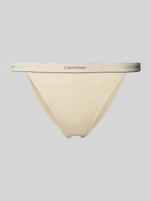 Tanga z wyhaftowanym logo model ‘Redefined’ Calvin Klein Underwear