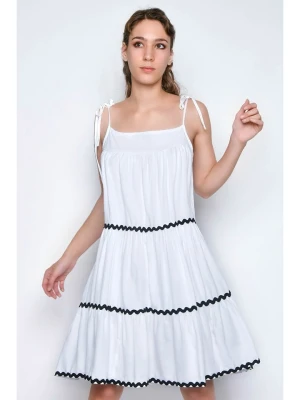 Tarifa Sukienka w kolorze białym rozmiar: M
