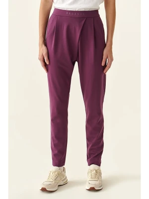 TATUUM Spodnie w kolorze fioletowym rozmiar: M