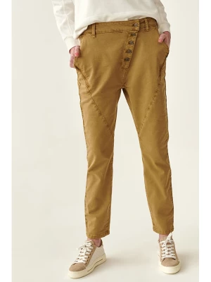 TATUUM Spodnie w kolorze oliwkowym rozmiar: 38