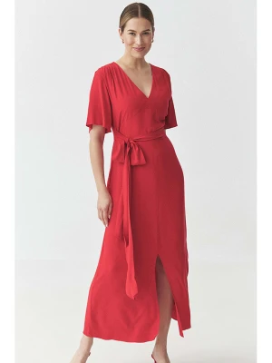 TATUUM Sukienka "Matsea" w kolorze czerwonym rozmiar: 36