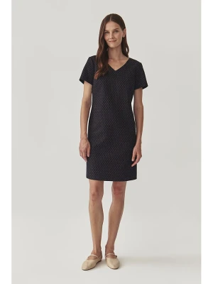 TATUUM Sukienka w kolorze czarnym rozmiar: 44