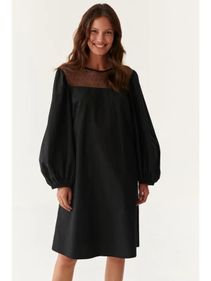 TATUUM Sukienka w kolorze czarnym rozmiar: 42