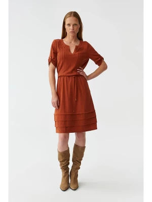 TATUUM Sukienka w kolorze jasnobrązowym rozmiar: XL
