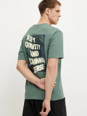 Zdjęcie produktu The North Face t-shirt bawełniany Heritage Graphic Relaxed męski kolor zielony z nadrukiem NF0A8C3QHCH1