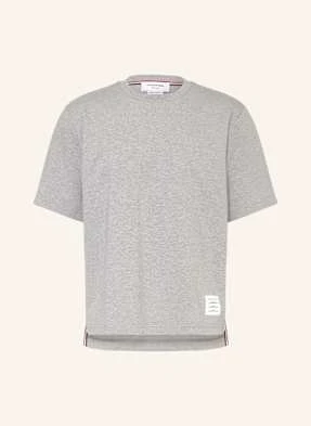 Thom Browne. T-Shirt grau