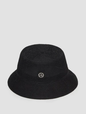 Tkana czapka wędkarska z naszywką z logo s.Oliver BLACK LABEL