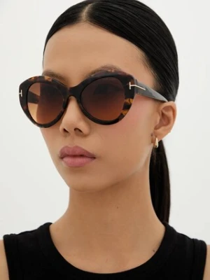 Tom Ford okulary przeciwsłoneczne damskie kolor brązowy FT1084_5252F