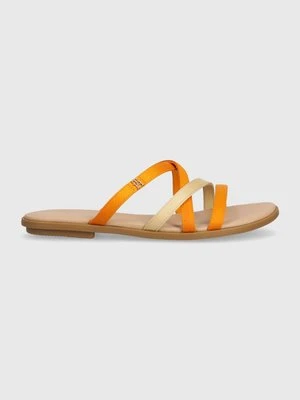 Tommy Hilfiger klapki TH STRAP FLAT SATIN SANDAL damskie kolor pomarańczowy FW0FW08041