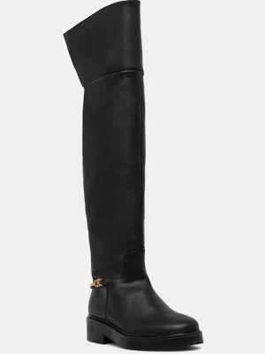 Tommy Hilfiger kozaki skórzane TH HORSEBIT RIDING OVERKNEE BOOT kolor czarny na płaskim obcasie FW0FW08976