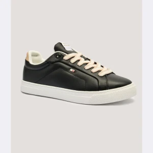 Tommy Hilfiger Skórzane sneakersy ICON COURT