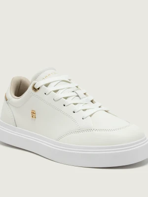 Tommy Hilfiger Skórzane sneakersy TH CHIC biały