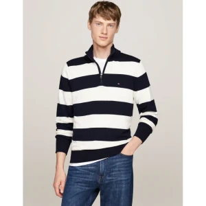 Tommy Hilfiger Sweter | Regular Fit | z dodatkiem kaszmiru