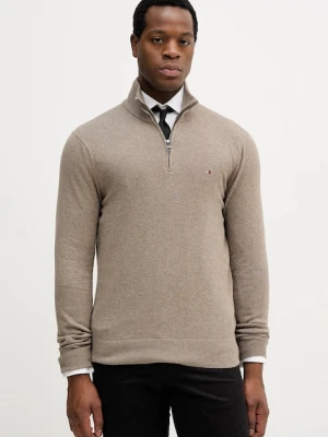 Tommy Hilfiger sweter z domieszką kaszmiru kolor brązowy lekki z półgolfem MW0MW28049