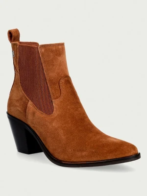 Tommy Hilfiger sztyblety damskie zamszowe SUEDE WESTERN CHELSEA BOOT brązowy