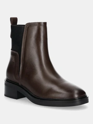 Tommy Hilfiger sztyblety skórzane TH MINIMAL LEATHER CHELSEA damskie kolor brązowy na słupku FW0FW08978