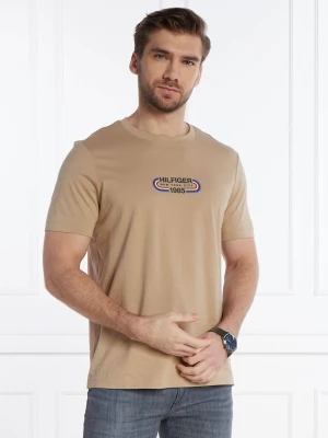 Tommy Hilfiger T-shirt HILFIGER TRACK GRAPHIC | Regular Fit beżowy