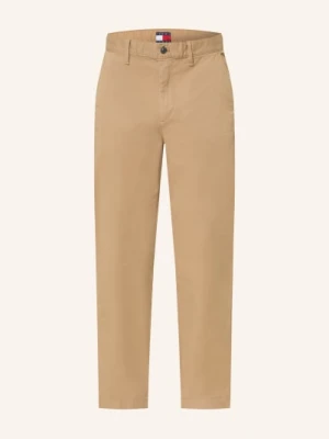 Tommy Jeans Chino O Zwężanym Kroju beige