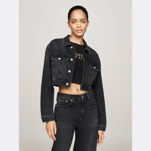 Tommy Jeans Jeansowa kurtka | Cropped Fit