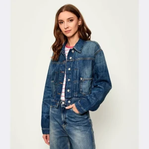Tommy Jeans Jeansowa kurtka TRUCKER CI2037 | Loose fit