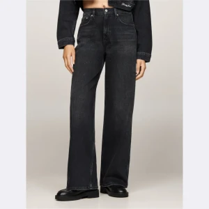 Tommy Jeans Jeansy BETSY | flare fit