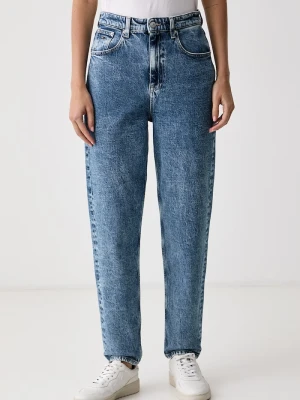 Tommy Jeans jeansy mom fit damskie niebieski