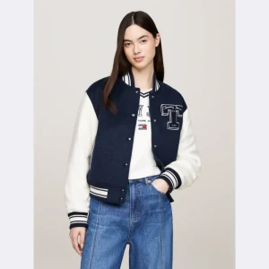 Tommy Jeans Kurtka | Regular Fit | z dodatkiem wełny