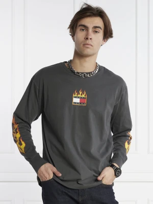 Tommy Jeans Longsleeve TJM L/S BURNING BADGE TEE | Regular Fit