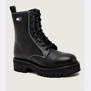 Zdjęcie produktu Tommy Jeans Skórzane botki na platformie