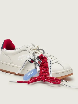 Tommy Jeans Skórzane sneakersy ARCHIVE ''98 CHARMS ecru