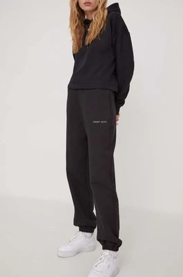 Tommy Jeans spodnie dresowe bawełniane kolor czarny z aplikacją DW0DW17309