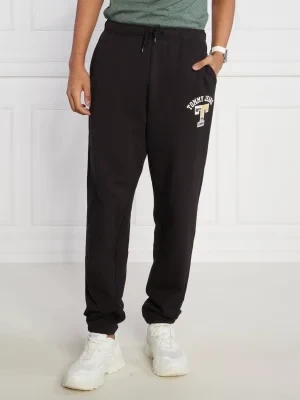 Tommy Jeans Spodnie dresowe TJM RLX LUXE GRAPHIC | Regular Fit