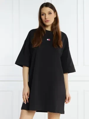 Tommy Jeans Sukienka BADGE TEE