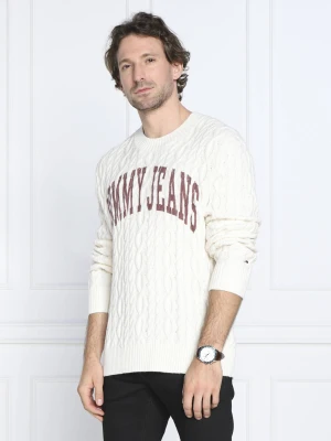Tommy Jeans Sweter COLLEGIATE | Relaxed fit kremowy