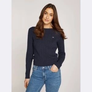 Tommy Jeans Sweter essential | Regular Fit