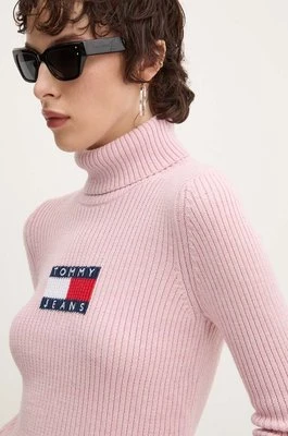 Tommy Jeans sweter z domieszką wełny kolor różowy z golfem DW0DW18678