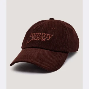 Tommy Jeans Sztruksowa bejsbolówka