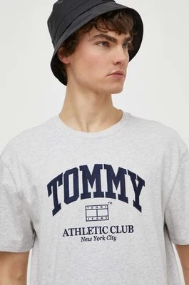 Tommy Jeans t-shirt bawełniany męski kolor szary z aplikacją DM0DM18557