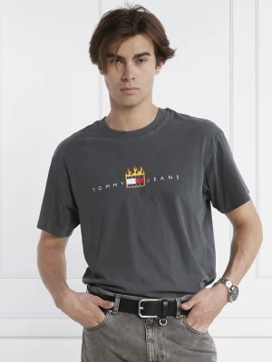 Tommy Jeans T-shirt LINEAR FIRE FLAG | Relaxed fit grafitowy