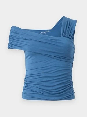 Top Abercrombie & Fitch