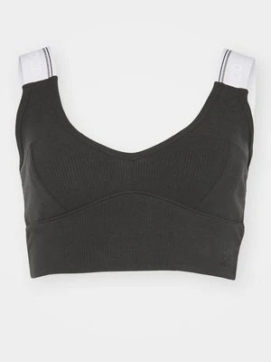 Top adidas Originals