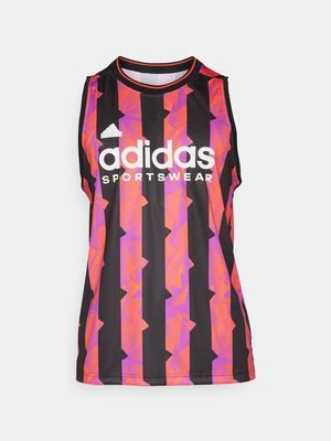 Top adidas Sportswear