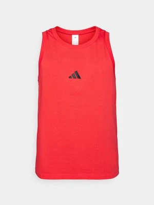 Top adidas Sportswear