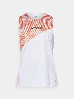 Top adidas Terrex