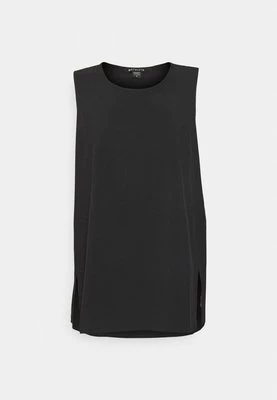 Top Athleta