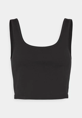 Top Athleta